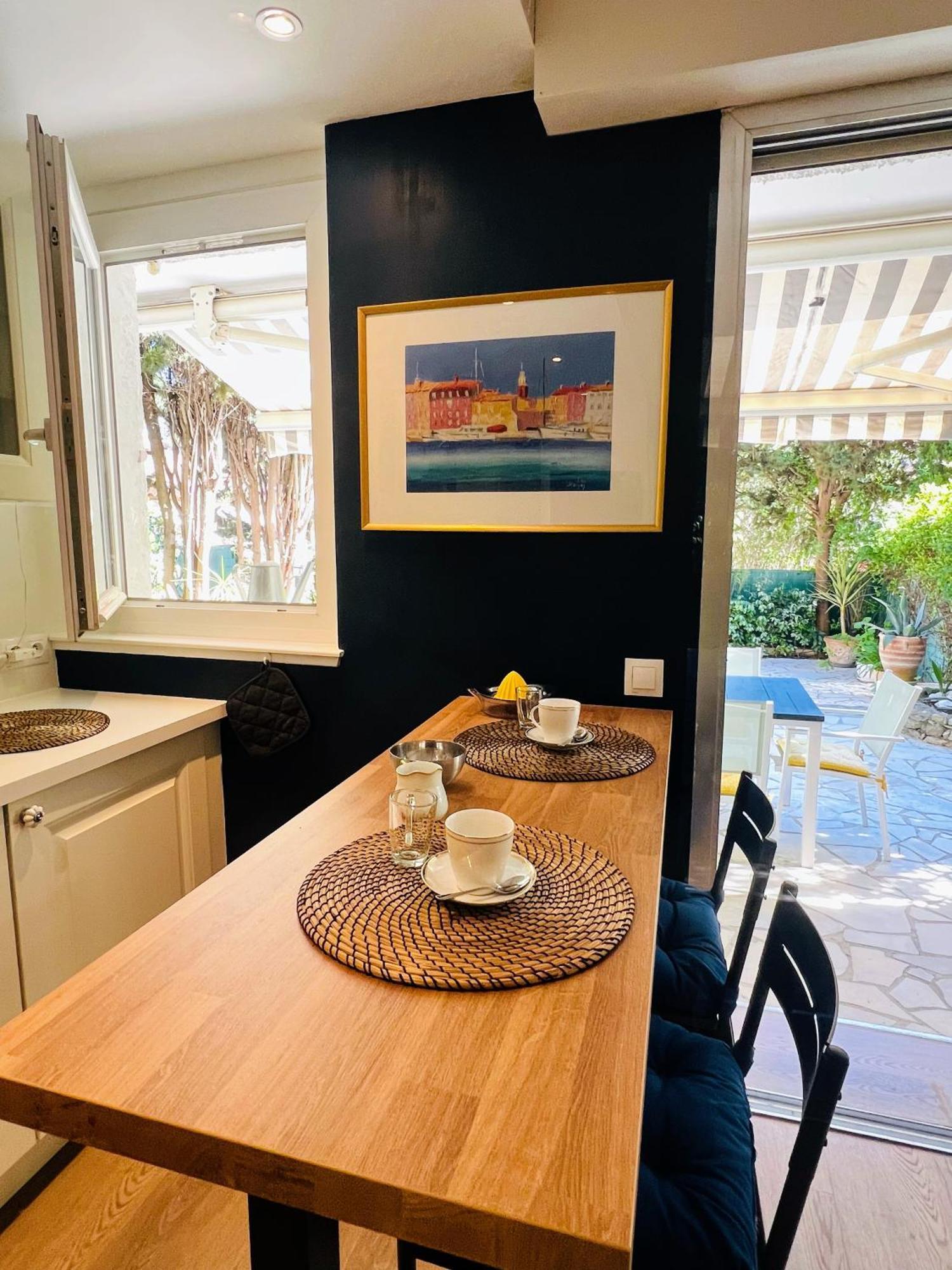 Superbe Appartement Avec Terrasse Jardin Et Parking Prive แซ็ง-ทรอเป ภายนอก รูปภาพ