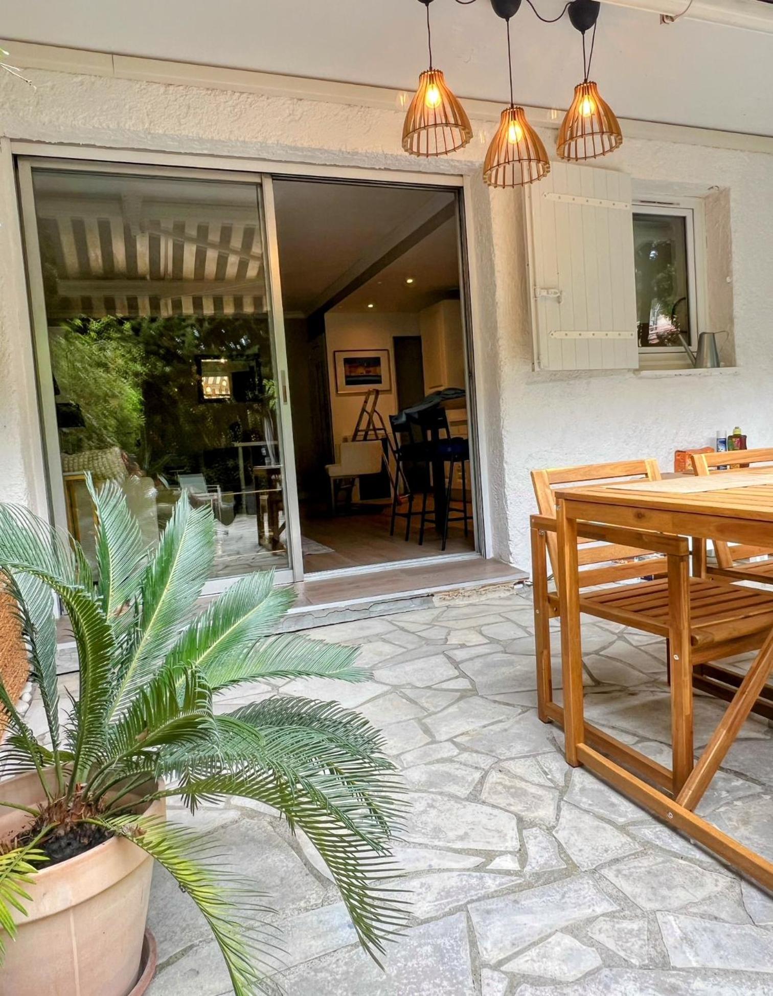 Superbe Appartement Avec Terrasse Jardin Et Parking Prive แซ็ง-ทรอเป ภายนอก รูปภาพ